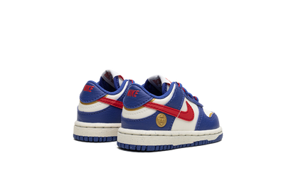 Dunk Low "Superhero" FD0675 400