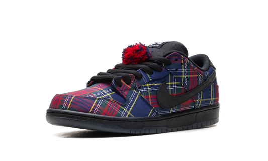 SB Dunk Low "Nardwuar" II1493 600