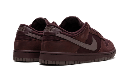 Dunk Low "Burgundy Crush" FB8895 600