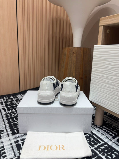 CD Walk'n'Dior Platform Sneaker Black White Miss Canvas