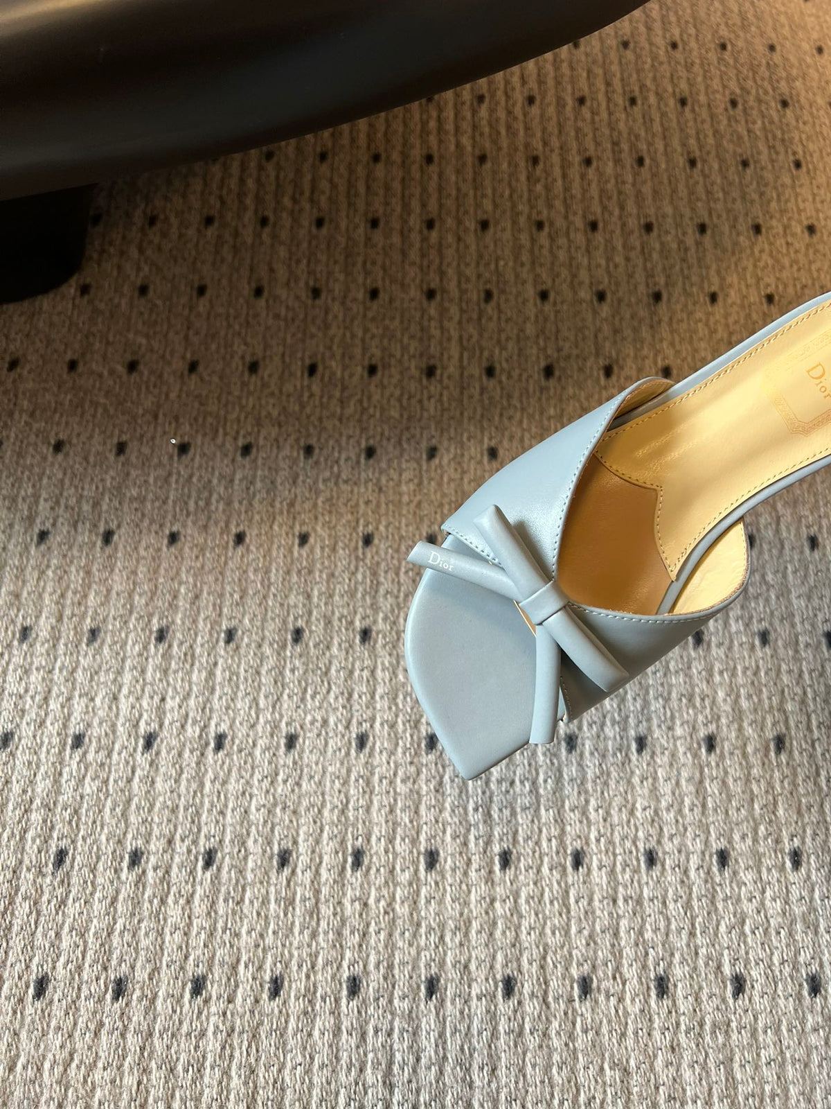 CD 26s Bow Slide Light Blue Satin 820000