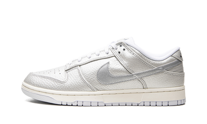 Dunk Low "Metallic Silver" DX3197 095