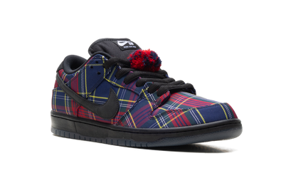 SB Dunk Low "Nardwuar" II1493 600