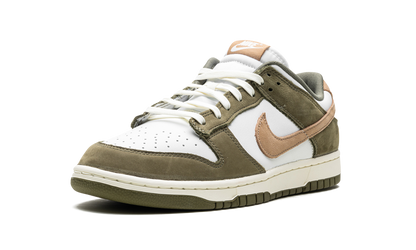 Dunk Low "Medium Olive" FQ8250 200