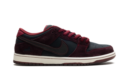SB Dunk Low "Riot Skateshop Special Box" FZ1289 200 Specialbox
