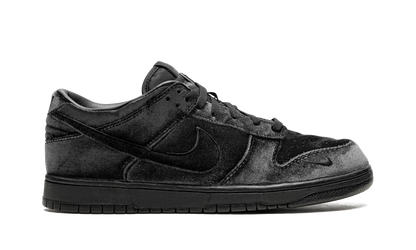 Dunk Low "Dover Street Market Triple Black Velvet" DH2686 002