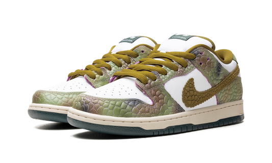 SB Dunk Low "Alexis Sablone - Chameleon" HJ3386 300