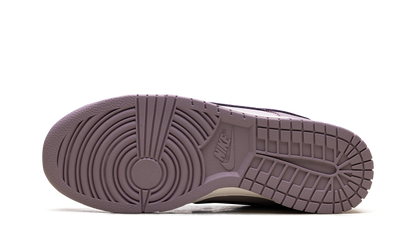 Dunk Low SE "Light Violet Ore" HQ3642 202