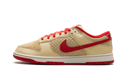 Dunk Low "STRAWBERRY WAFFLE" HJ9100 294