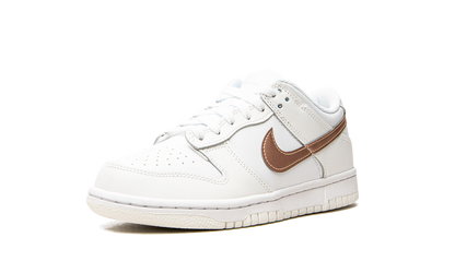 Dunk Low GS "White / Metallic Red Bronze" DH9765 100