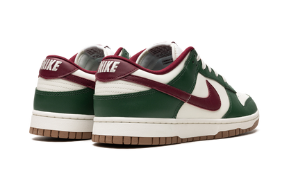 Dunk Low Retro "Gorge Green / Team Red" FB7160 161