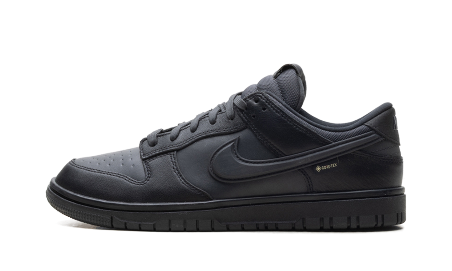 Dunk Low Gore-Tex "Triple Black" HQ2053 001