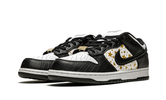 SB Dunk Low "Supreme - Stars - Black" DH3228 102