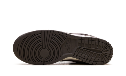Dunk Low SE "Platinum Violet" FQ8249 001