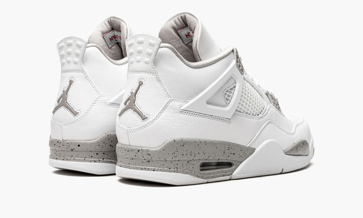 Air Jordan 4 Retro White Oreo Sneakers - Performance Runner