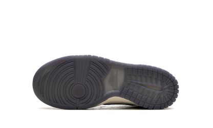 Dunk Low "Light Carbon" FB9109 101
