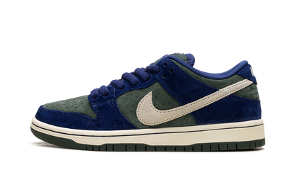 SB Dunk "Deep Royal Blue" HF3704 400
