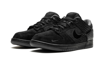 Dunk Low Black "Division Street - What The Duck Alternate" HV1470 001