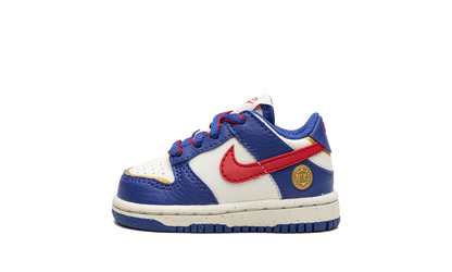 Dunk Low "Superhero" FD0675 400