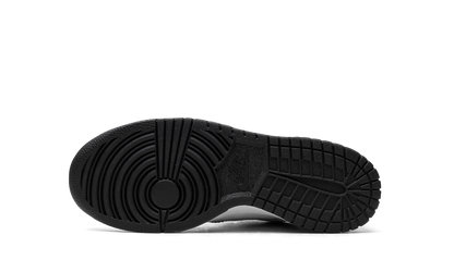 Dunk Low GS "Grey Green Strike" FB9109 107
