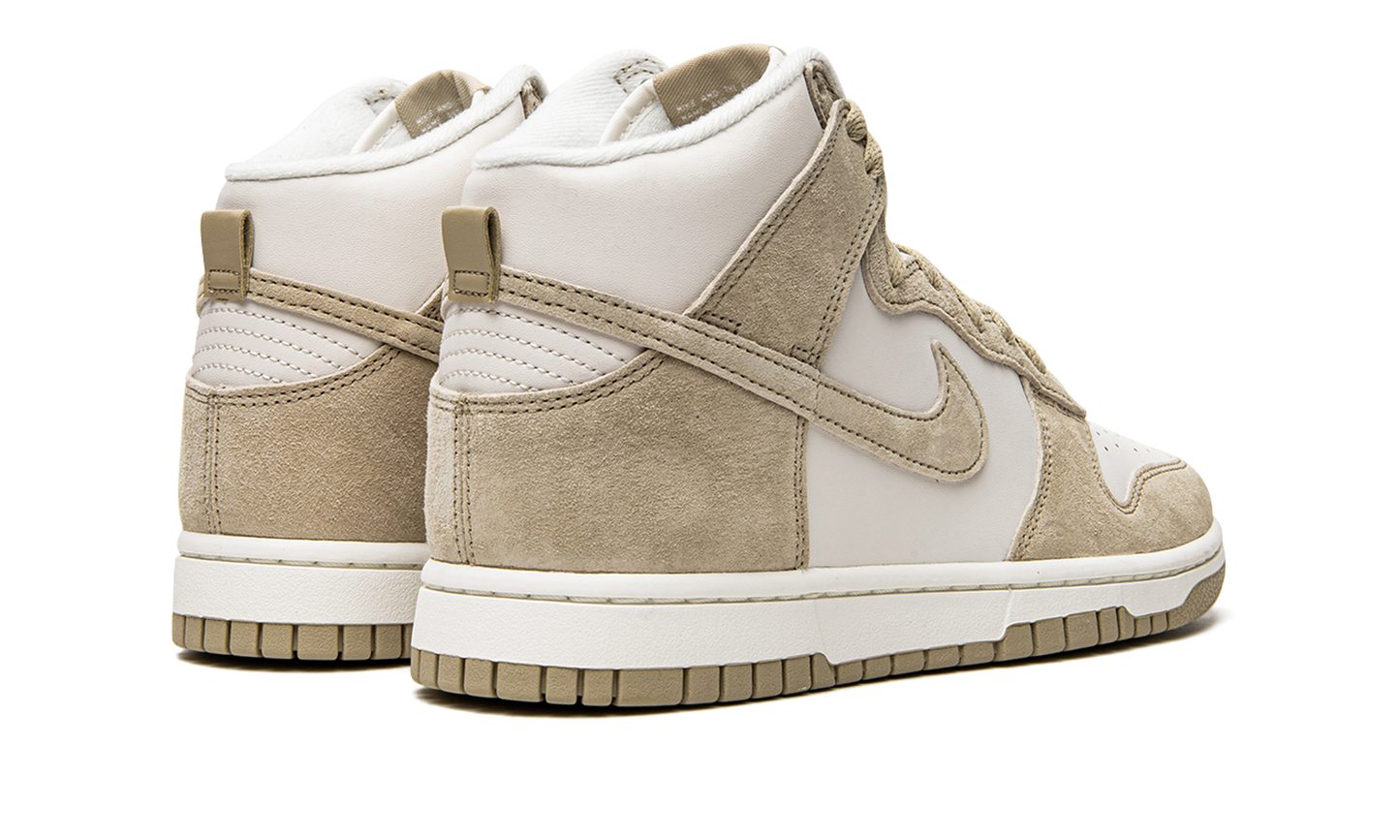 Dunk Hi Retro PRM "Tan Suede" DQ7679 001