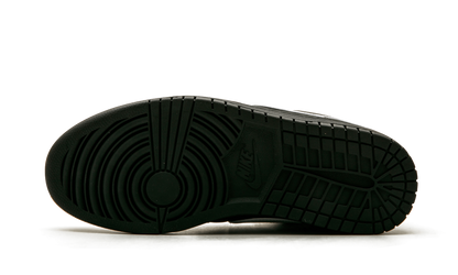 Dunk Lux Chukka / RT "Riccardo Tisci" 910088 001