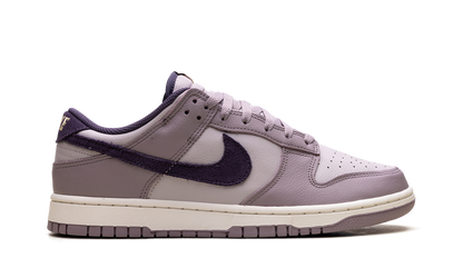 Dunk Low SE "Light Violet Ore" HQ3642 202