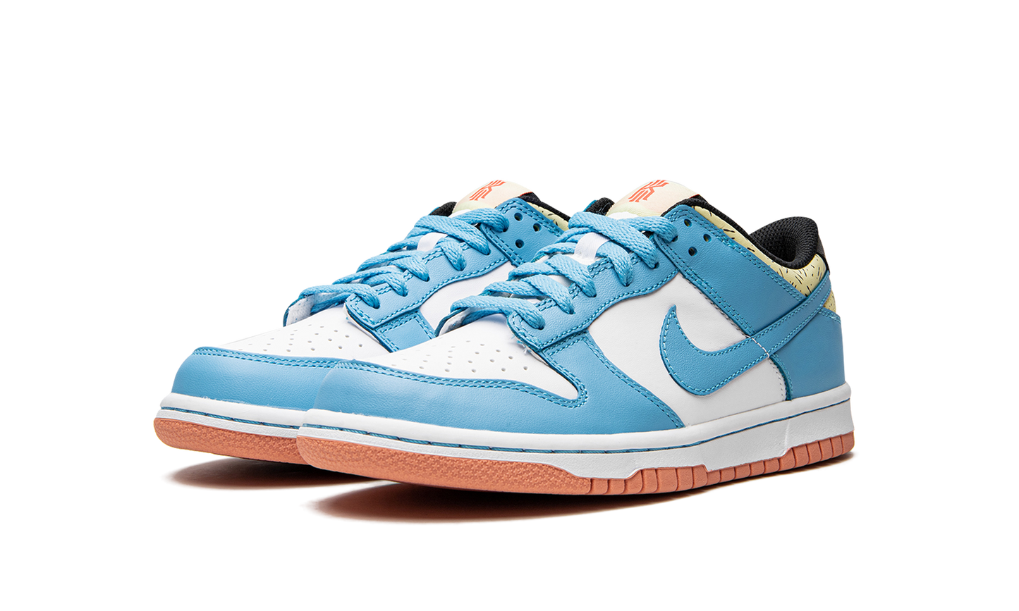 DUNK LOW SE KYR (GS) "Kyrie Irving - Baltic Blue" DN4179 400