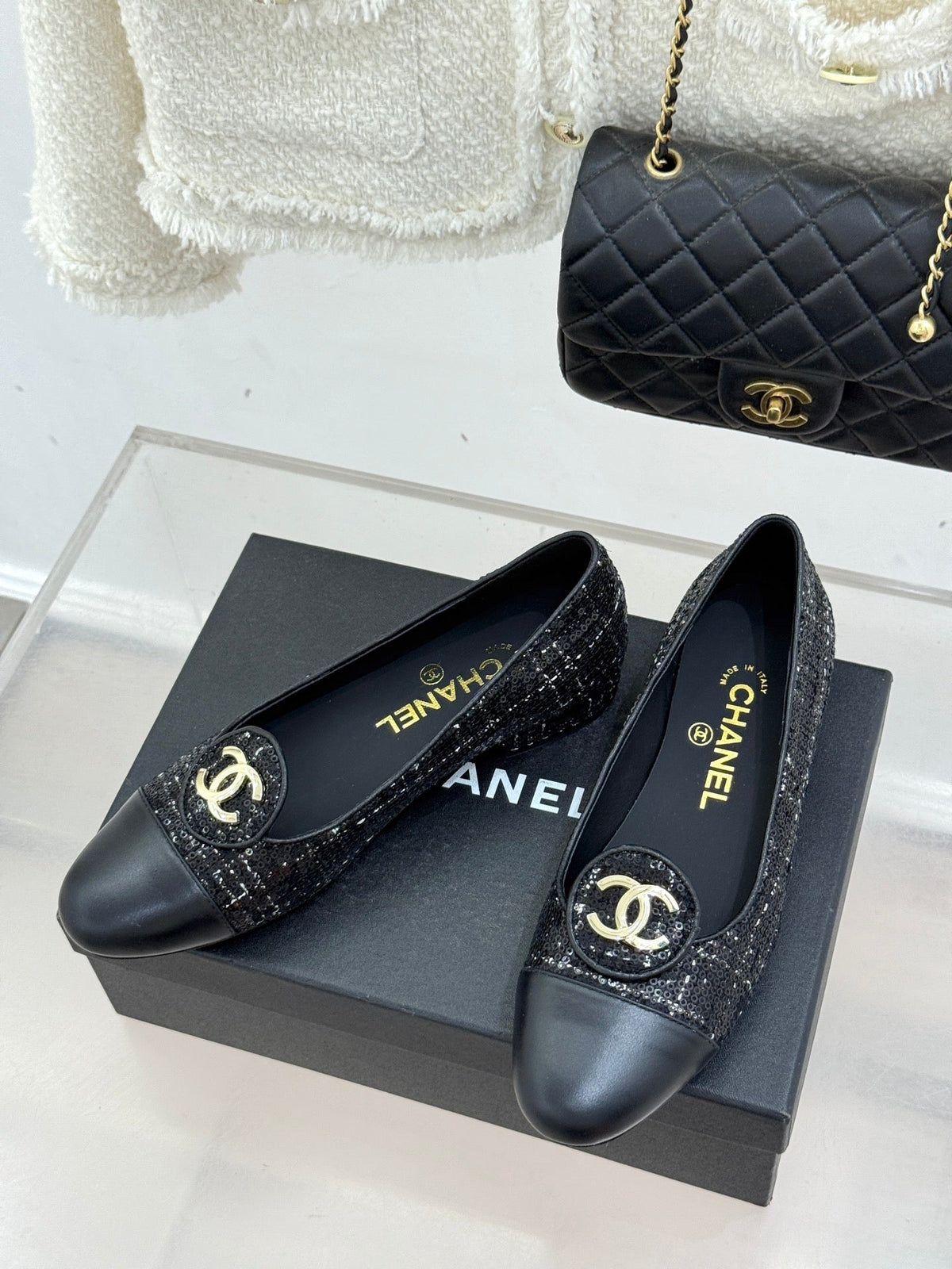 CC 2026 Loafers Sequined Fabric Sheepskin Gold Logo