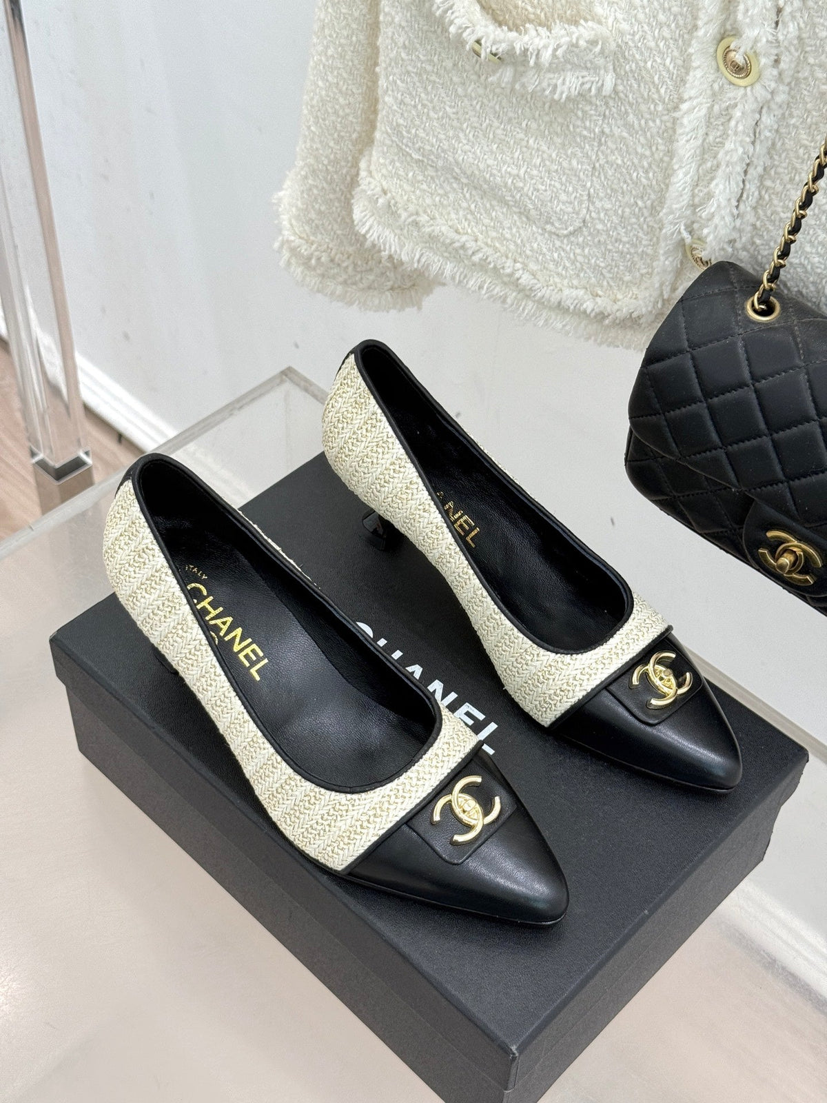 CC 2026 Heel Pump 55 Tweed Sheepskin Double C Logo