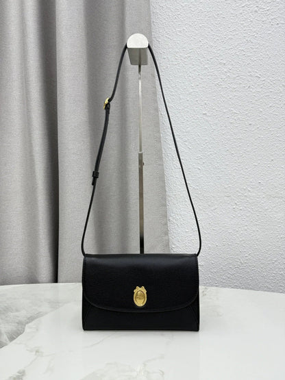 Dior 2026 Medaillon Envelope Bag 20.5cm Calfskin 158554