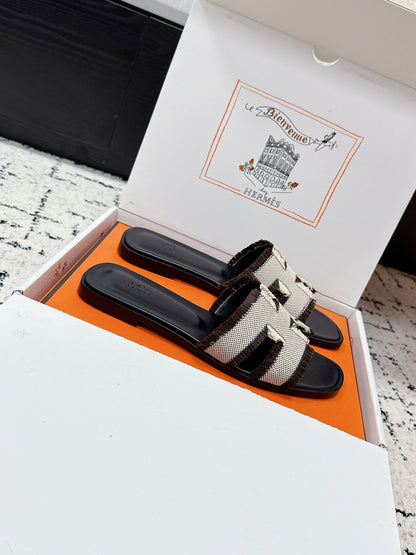 HM 26ss Oran Sandals Black White Brown Canvas Cowhide 617214