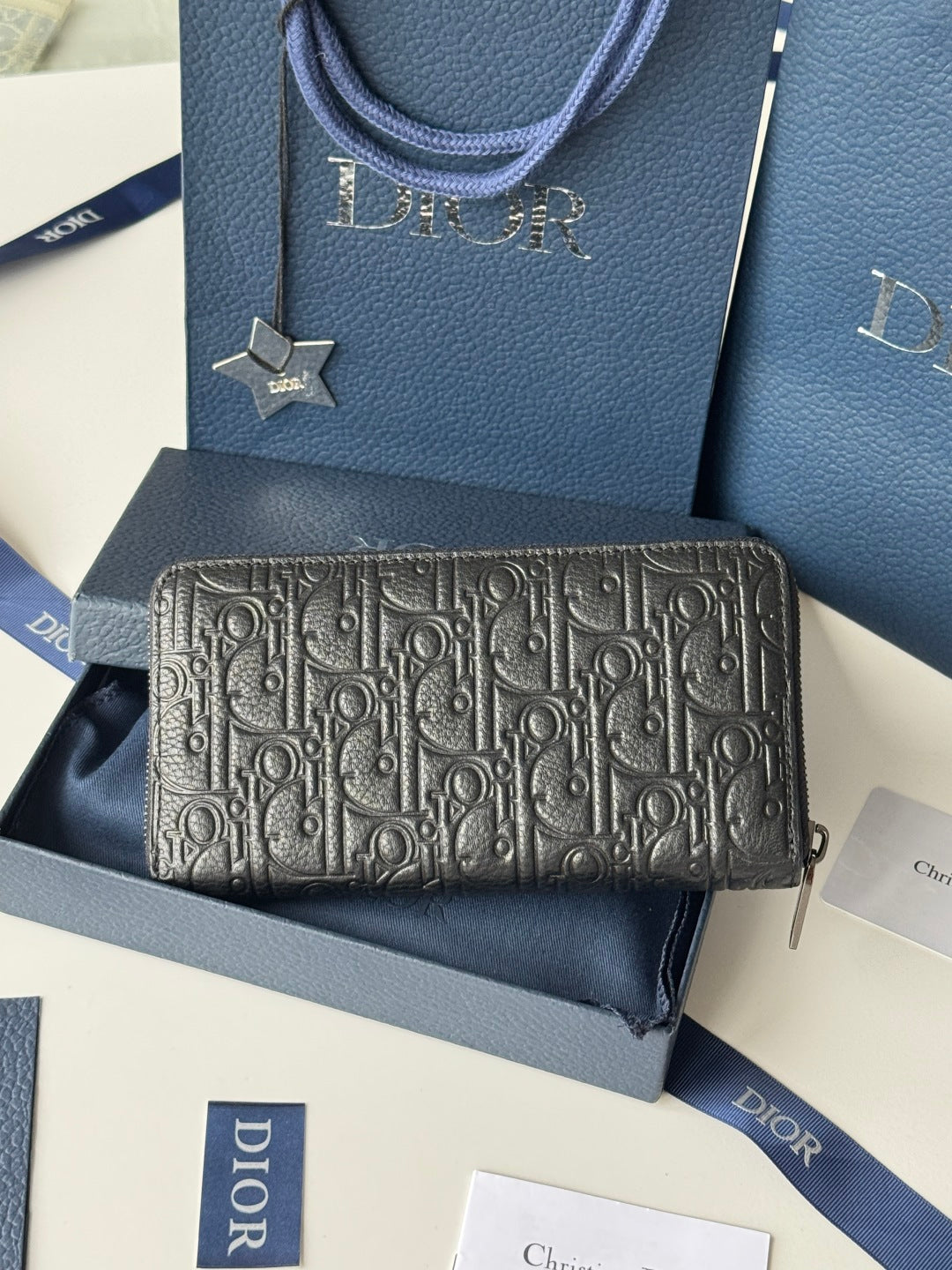 CD Long Zipped Wallet 19.8cm Black Gravity Leather