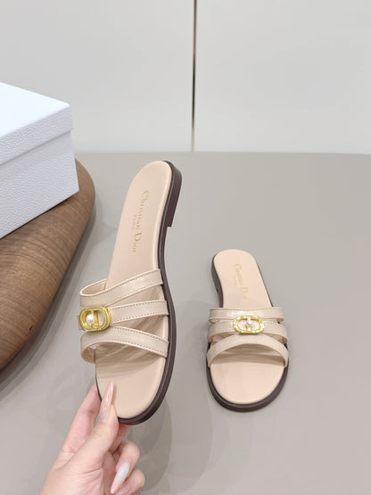 CD 26s 30M Slide Beige Calfskin 738224