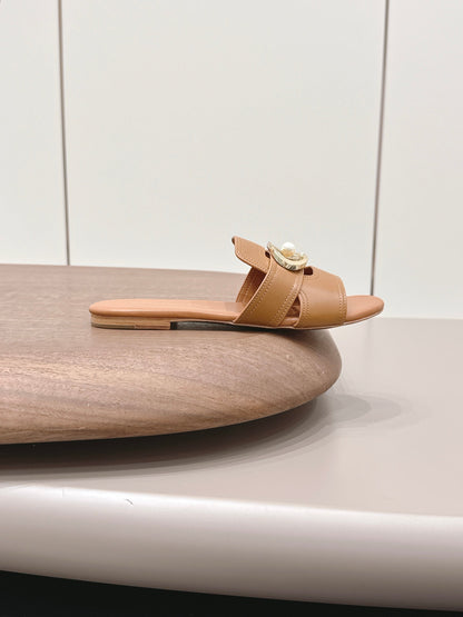 CD 30 Montaigne Slide Tan Calfskin 738230