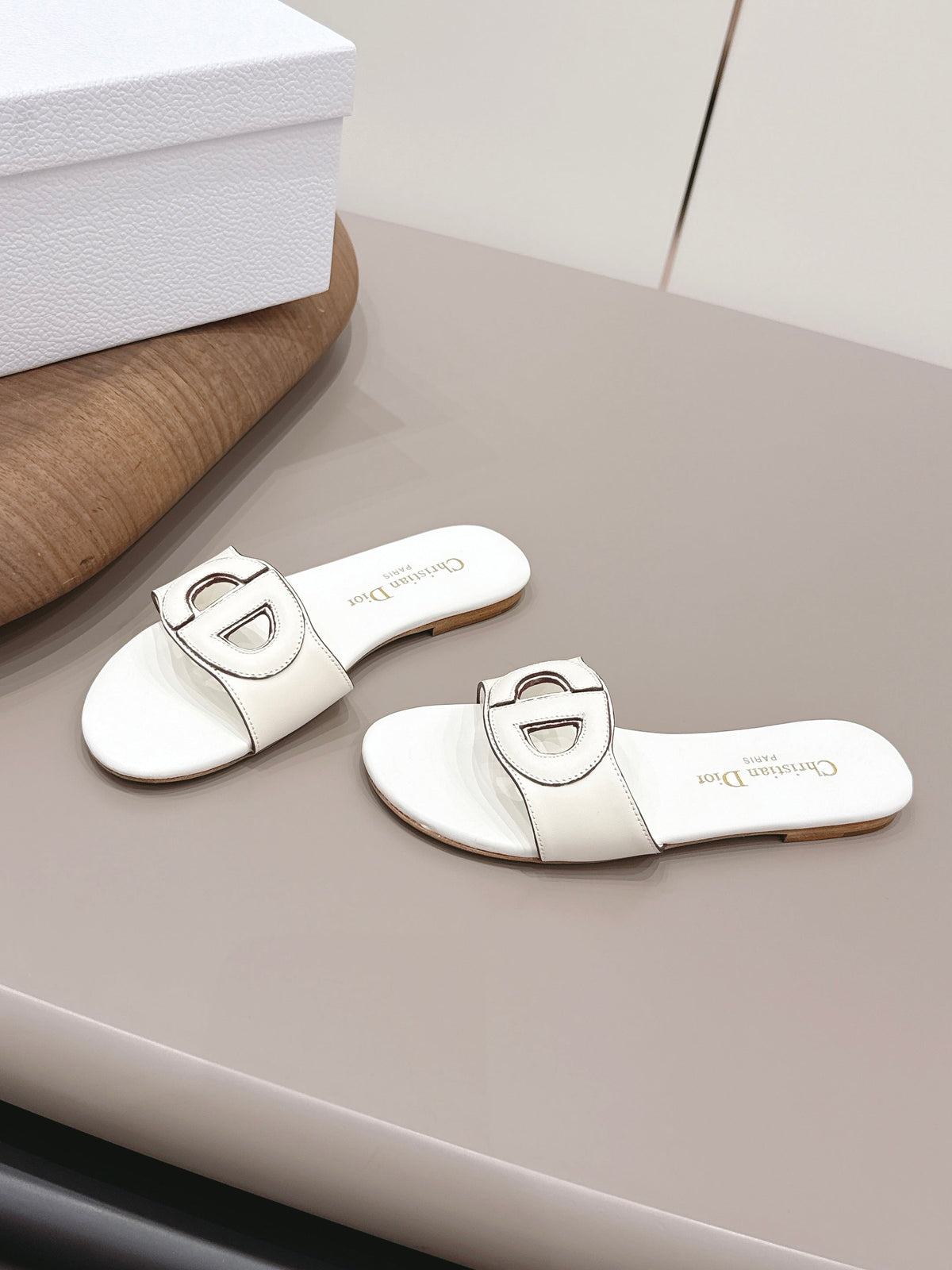 CD 26s Round-Toe Slide Sandals White Calfskin 738240