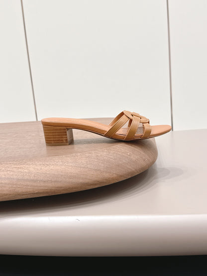 CD 26s D-Club Sandal 4.5cm Tan Calfskin 738242