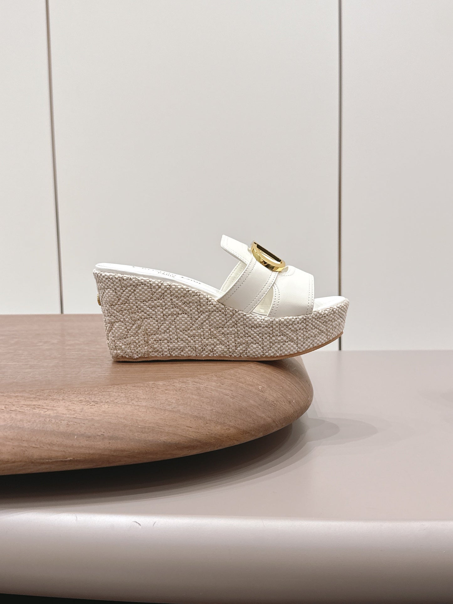 CD 30 Montaigne Wedge Slides 8cm White Calfskin 738320
