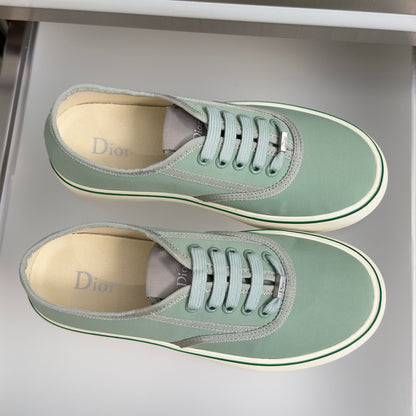 CD 26s Saltwind Sneakers Cedar Green Canvas 920082