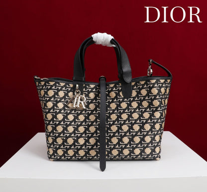 CD Toujours Bag 29 Diamond Black Beige Leather