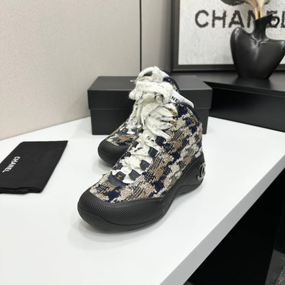 CC 26s Casual Sneakers Black Blue Beige Fabric Sheepskin 626366