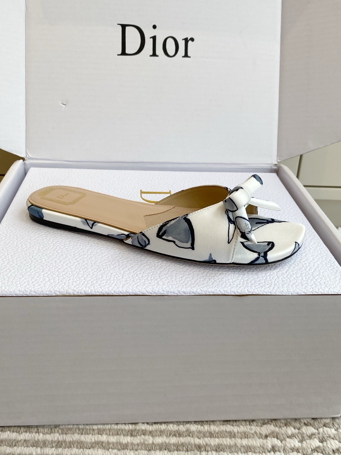 CD 26s Bow Kitten Flat Open Back Sandals White Blue Lambskin 909652