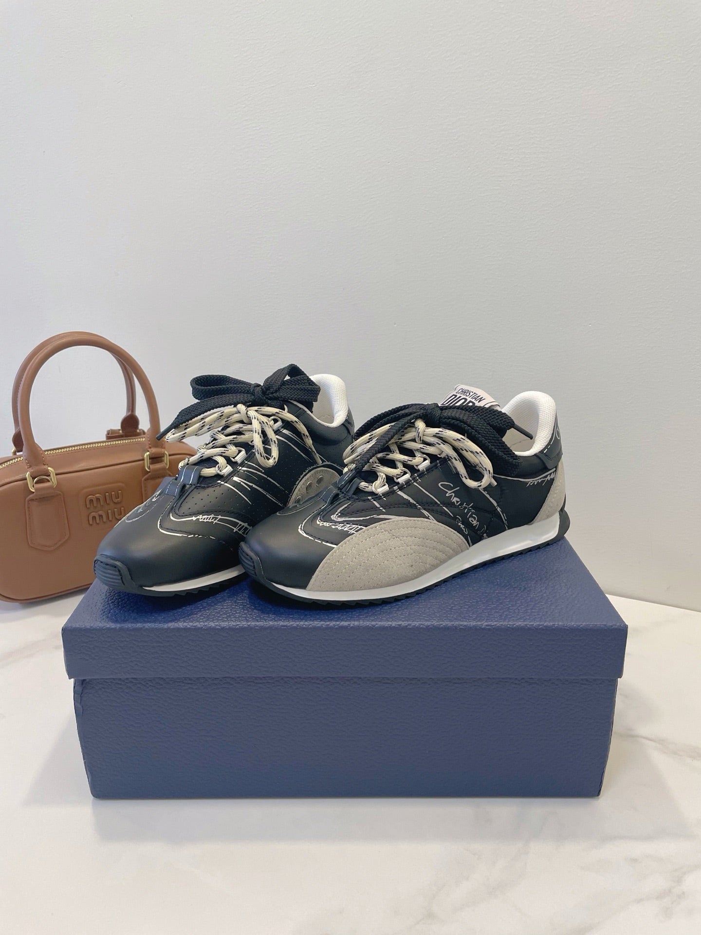CD 26s D-Sketch Grey Dark Blue Suede Sheepskin 908095