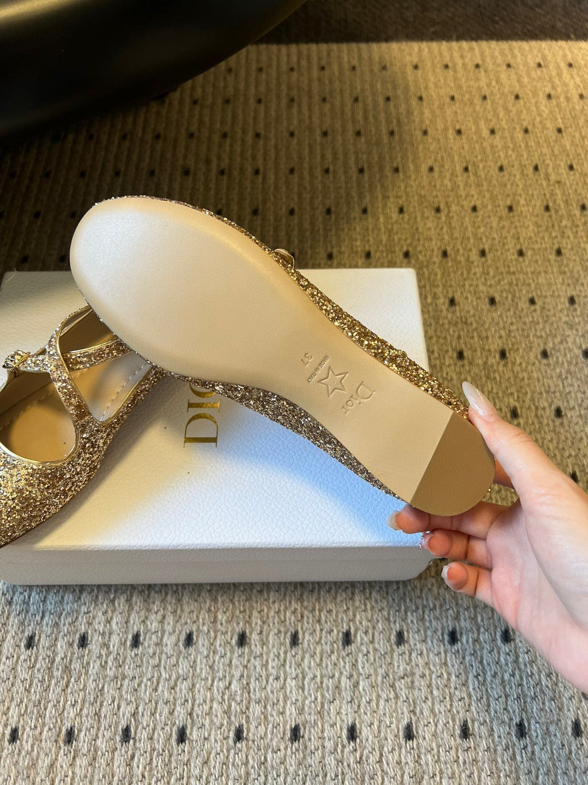 CD 26s New Flat Ballet Flats With Cross Straps Gold Glitter 622218
