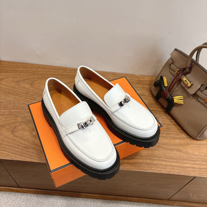 HM 26ss Loafers White Calfskin Sliver Buckle 638427