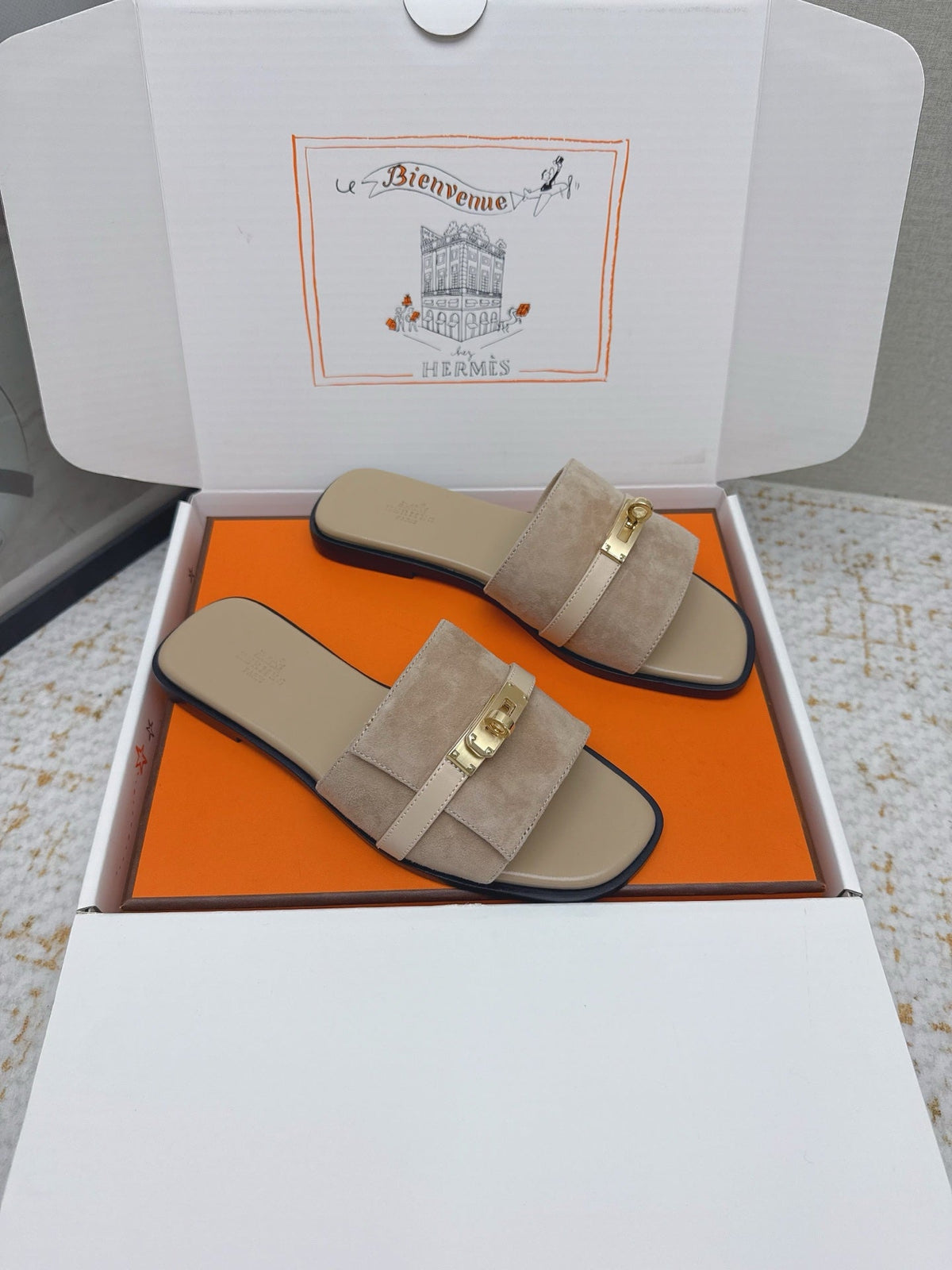 HM 26ss Oasis Sandals Taupe Suede Cowhide 625145
