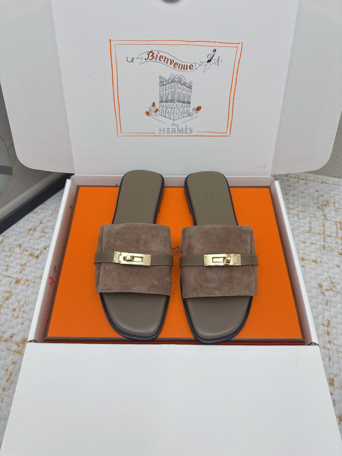 HM 26ss Oasis Sandals Brown Suede Cowhide 625146