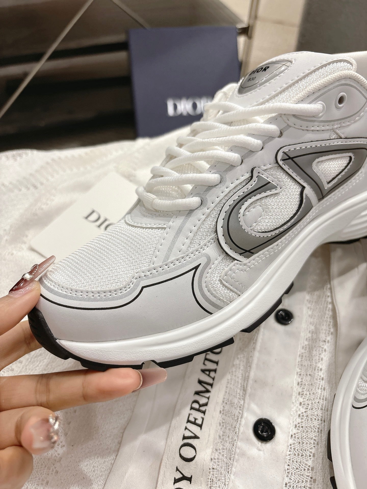 CD B30 Sneakers White Technology Fabric 438329