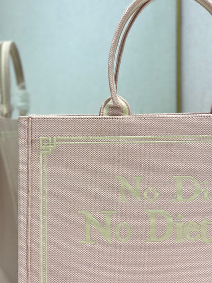 CD Book Tote Rose Tendre No Dior No Dietrich Embroidery