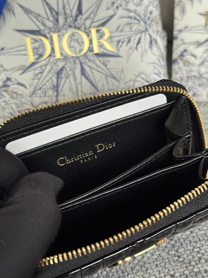 CD Logo Caro 11cm Compact Wallet Shiny Black Calfskin